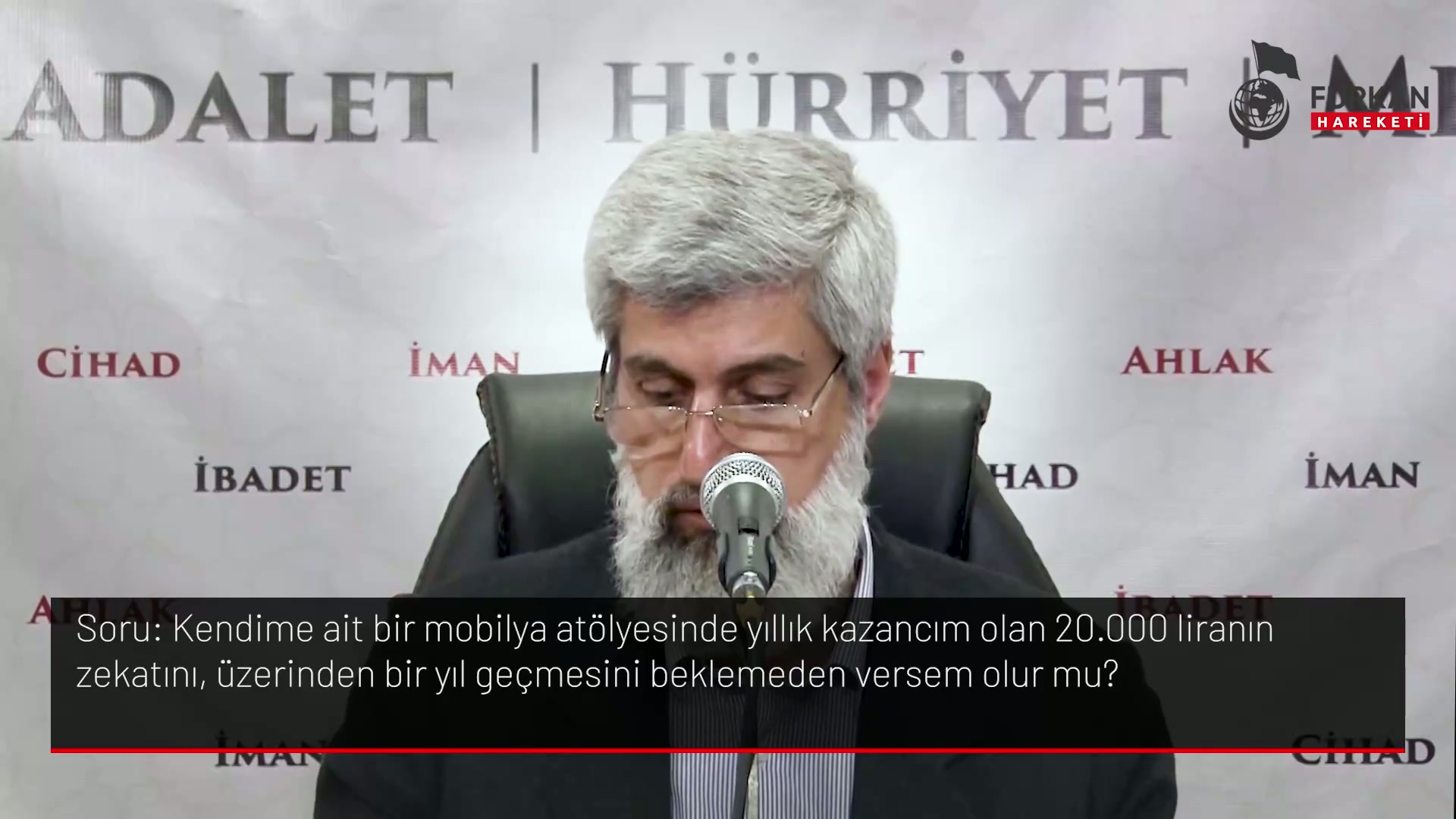 Kendime ait bir mobilya atölyesinde yıllık kazancım olan 20.000 liranın zekatını, üzerinden bir yıl geçmesini beklemeden versem olur mu?