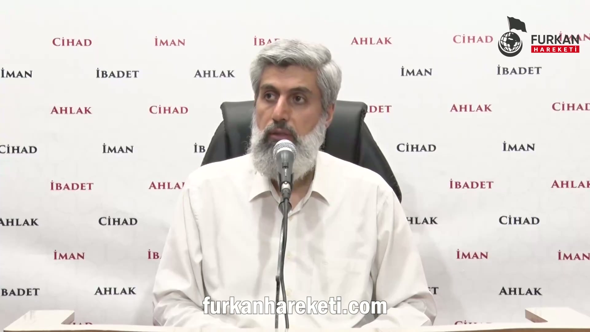 Şamil Tayyar'ın Perinçek ile ilgili açıklamalarının ardından "Ayrılışımı Perinçek tweetine bağlayanlar oldu. Hiç ilgisi yok. Tuhaf olan Perinçek grubunun da aynı teraneyi çalması..." sözleriyle istifa etmesini nasıl değerlendiriyorsunuz?