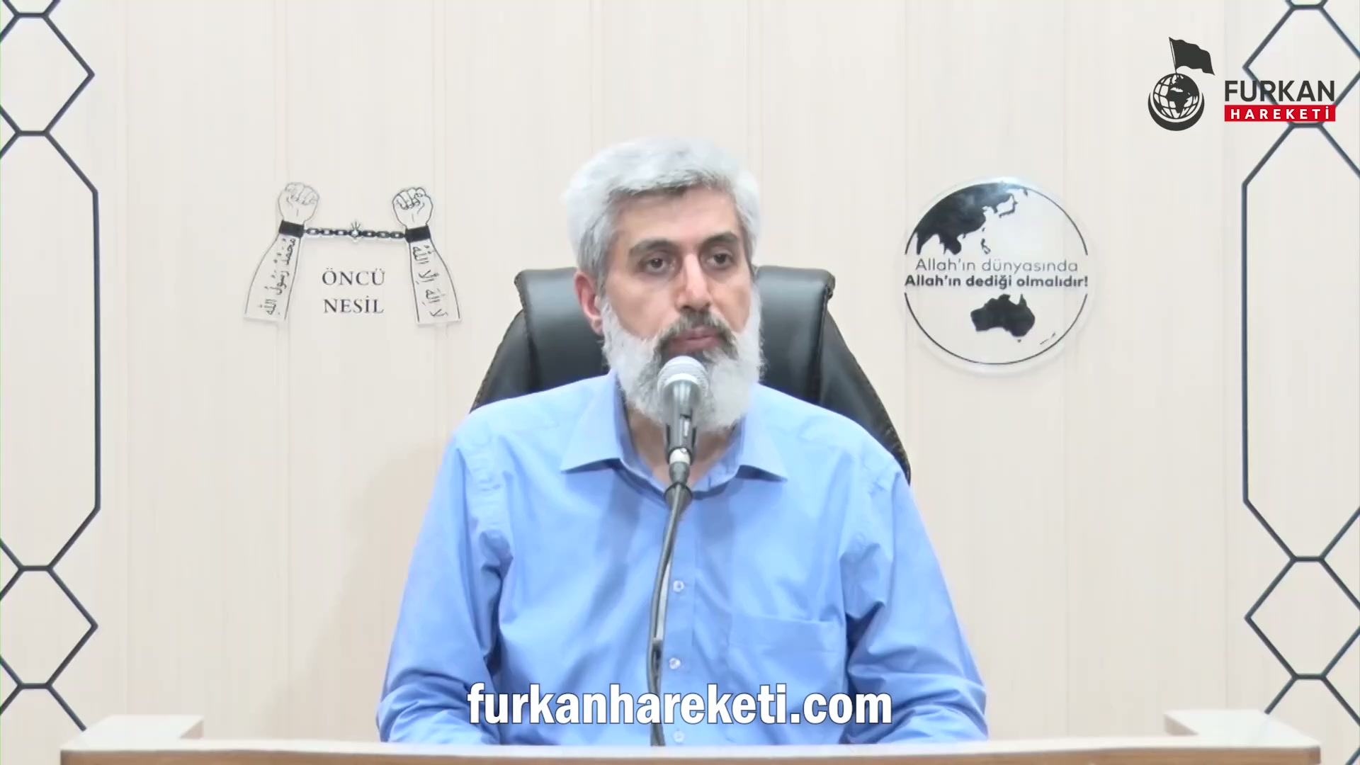 Cumhurbaşkanı Erdoğanın gençlerle yaptığı You Tube yayınında, yayını beğenmeyenlerin sayısının çok fazla olması ve kızı Esra Albayrak'a hakaretler edilmesi üzerine "Sosyal medyada düzenleme yapılacağını açıklamasını, Doğu Perinçek'in bu konuda Milli devletin diktatörlük uygulaması gerekir söylemini nasıl değerlendiriyorsunuz?