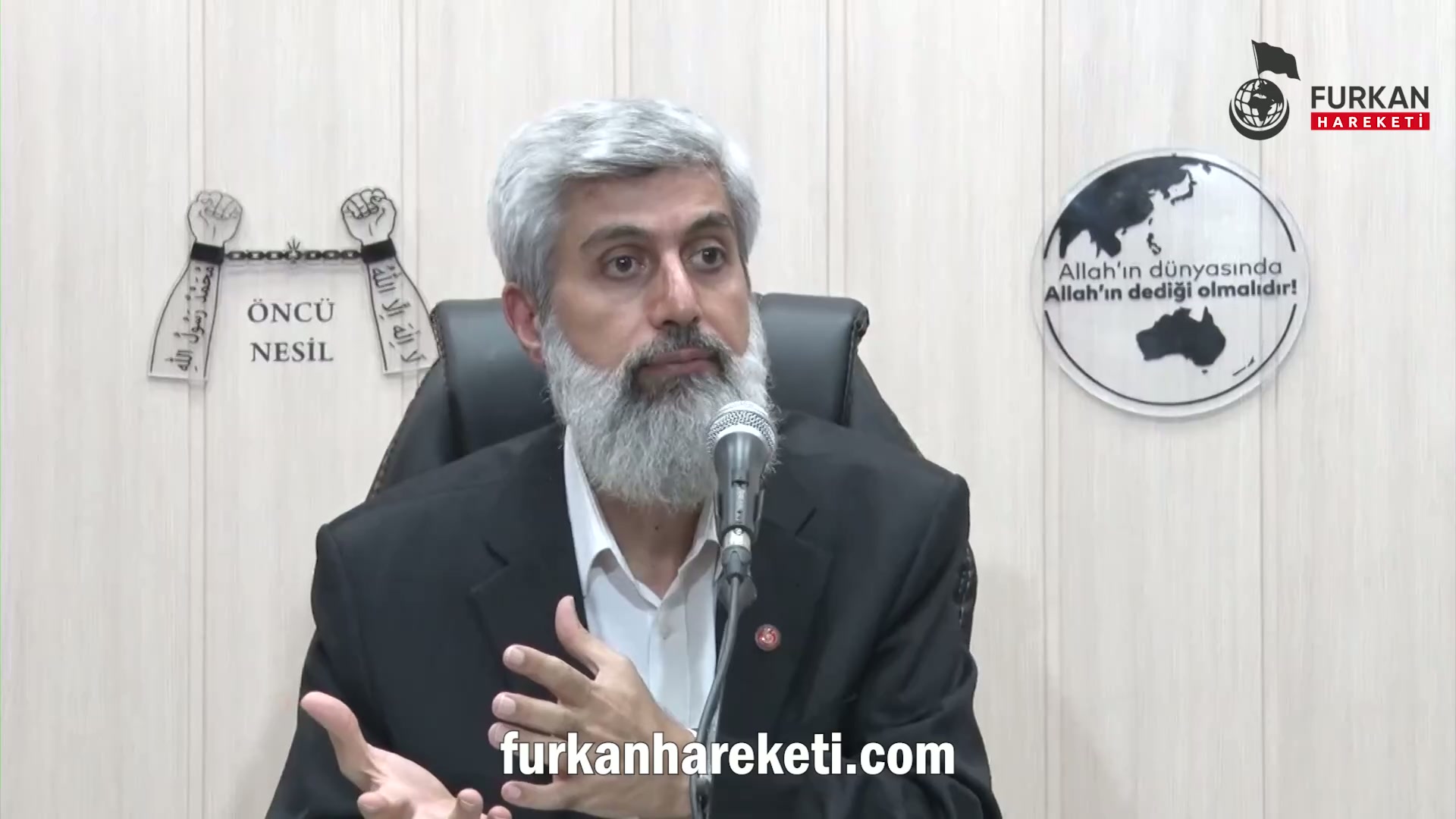 HSK'nın Osman Kavala'yı tutuklayan ve AYM kararına rağmen tahliye etmeyen hakimlerin listesini istemesini nasıl değerlendiriyorsunuz?