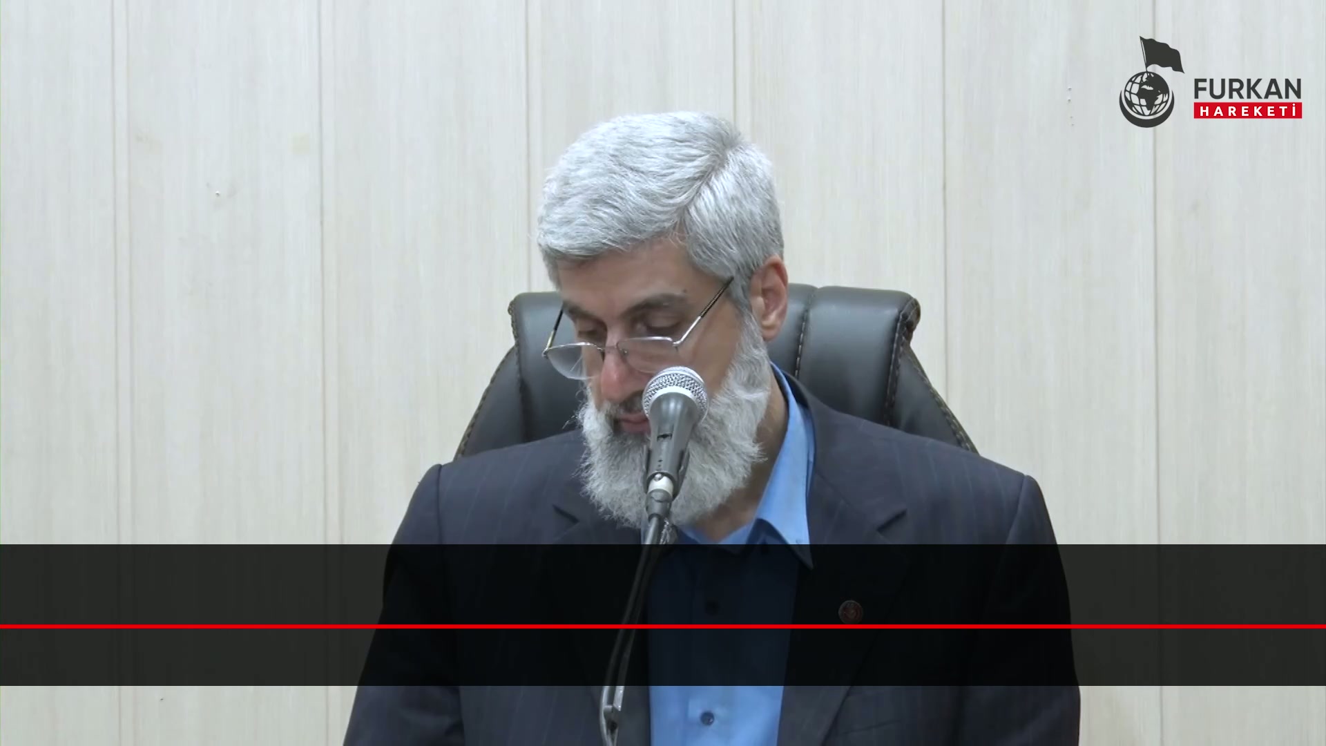 KHK ile işten çıkarıldım, iş bulamıyorum. Gece kulüplerinden, alkollü mekanlardan birkaç kere iş teklifi geldi. İşsiz olduğum için çalışmam gerekiyor, ne yapmalıyım, bir tavsiyeniz var mı?