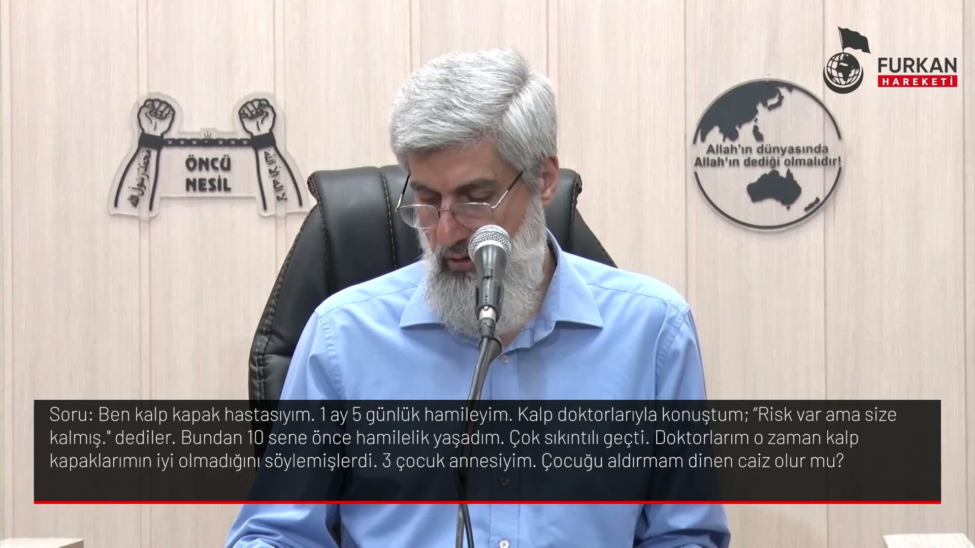 Ben kalp kapak hastasıyım. 1 ay 5 günlük hamileyim. Kalp doktorlarıyla konuştum: "Risk var ama size kalmış." dediler. Bundan 10 sene önce hamilelik yaşadım. Çok sıkıntılı geçti. Doktorlanm o zaman kalp kapaklarımın iyi olmadığını söylemişlerdi. 3 çocuk annesiyim. Çocuğu aldırmam dinen caiz olur mu?