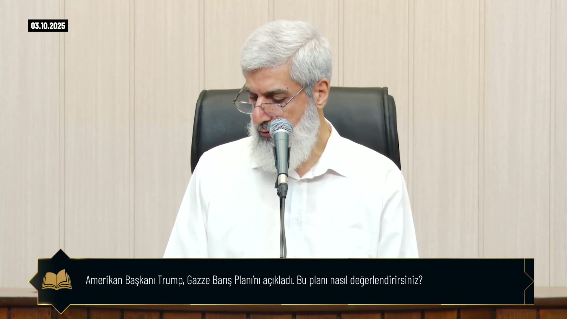 Trump'ın Gazze Barış Planı Hakkında:  Hamas’ın bu konudaki açıklaması senin teklifini kabul etmiyoruz demenin kibarca şeklidir. Hamas’ın uzun açıklama yapmasının sebebi ise Türkiye ve Arap ülkelerinin yanlarında durmamasından kaynaklanmaktadır. Bu plan öyle sinsi bir plan ki Hamas’ı izole etmeye amaçlayan bir plan. Hamas’ın bu anlaşmayı kabul etmesi bitmesi demektir. Bu anlaşmayı kabul ederse büyük bir günah işlemiş olur mu? Hamas değil ama Hamas’ı yalnız bırakanlar çok büyük bir günah işlemiş olur. Hamas bu anlaşmayı kabul etmemelidir, Allah'ın yardımı gelecektir.